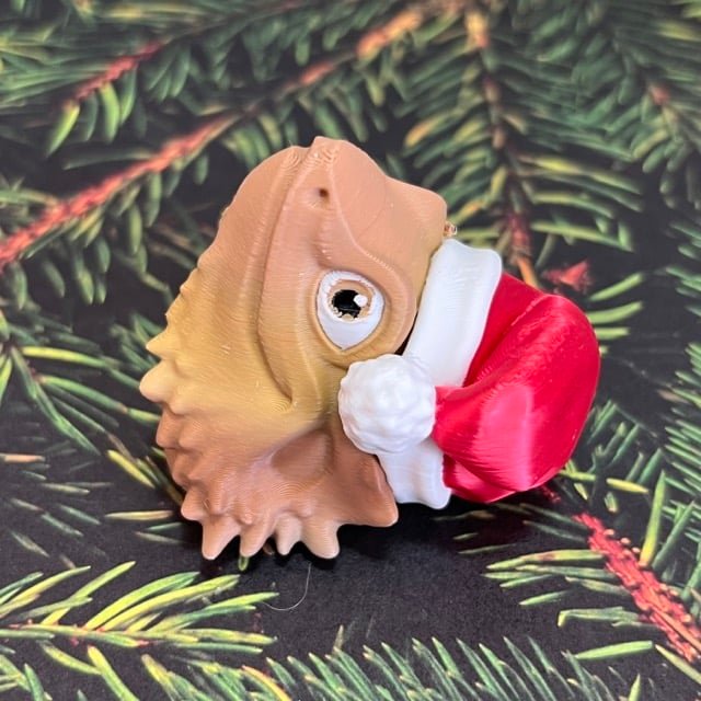 3D Printed Christmas Bearded Dragon Magnet- With Hat - Image 2